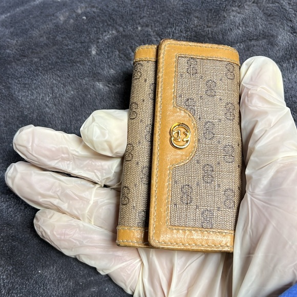 Gucci Key Holder-Authentic Vintage - Picture 8 of 14
